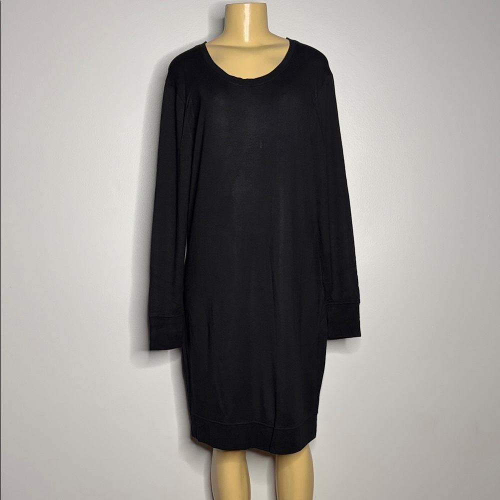Athleta Open Back Black Long Sleeve T-Shirt Dress Size L
